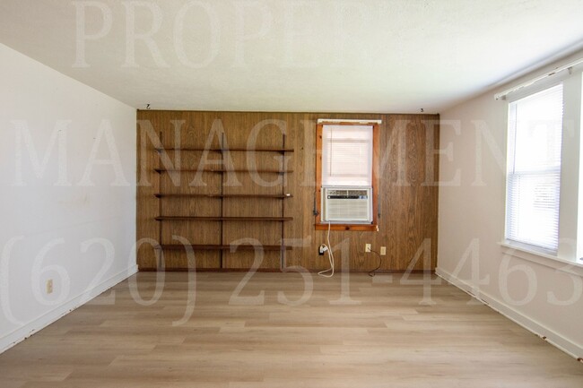 Building Photo - 2-Bedroom 1 Bath rental in Coffeyville