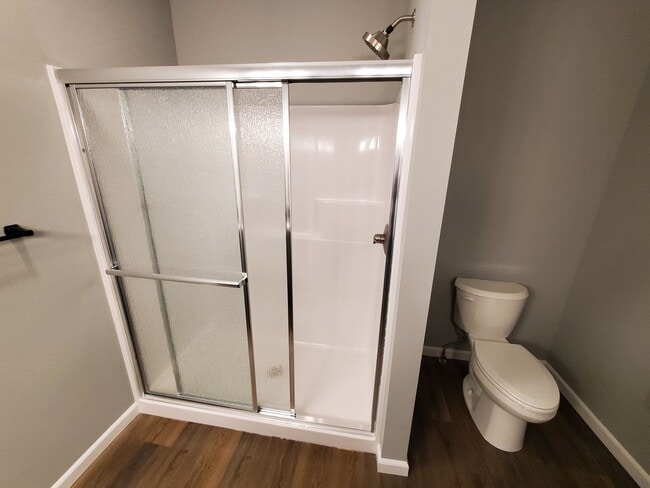 Building Photo - Charming 3-bedroom/2-bathroom duplex home in Washington, IL