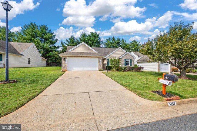 Building Photo - 5703 Halifax Ct