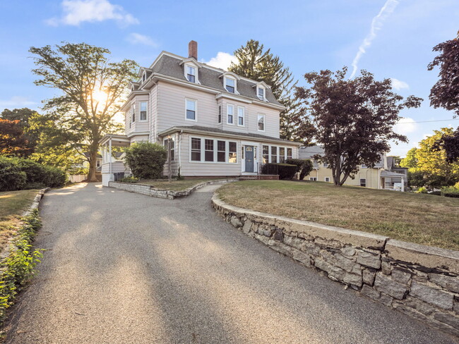 Primary Photo - 150 Woburn St