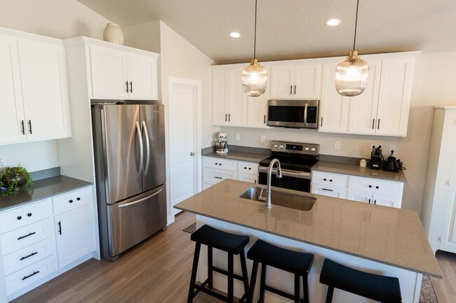 Building Photo - 2823 E Clarkstone Dr