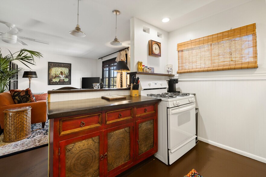 Building Photo - 4075 AZ-89