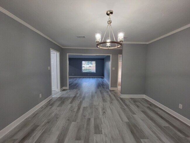 Building Photo - 4 bedroom house for rent in NE Tallahassee for $3250 with a 2 car garage, wood floors