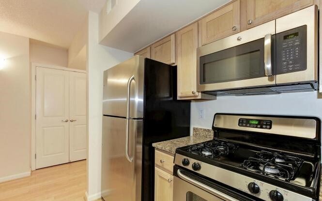 Building Photo - 7923 Eastern Ave