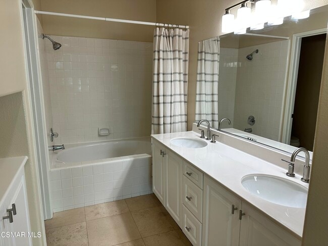 Building Photo - 4895 Martona Dr