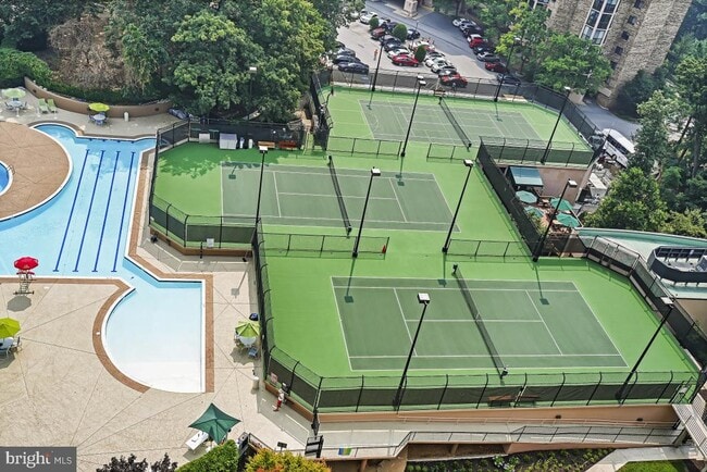 Building Photo - 5904 Mt Eagle Dr