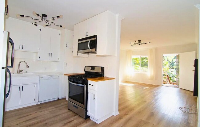 Building Photo - 4137 Wade St