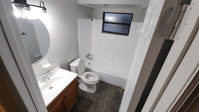 Building Photo - 3379 North Ave