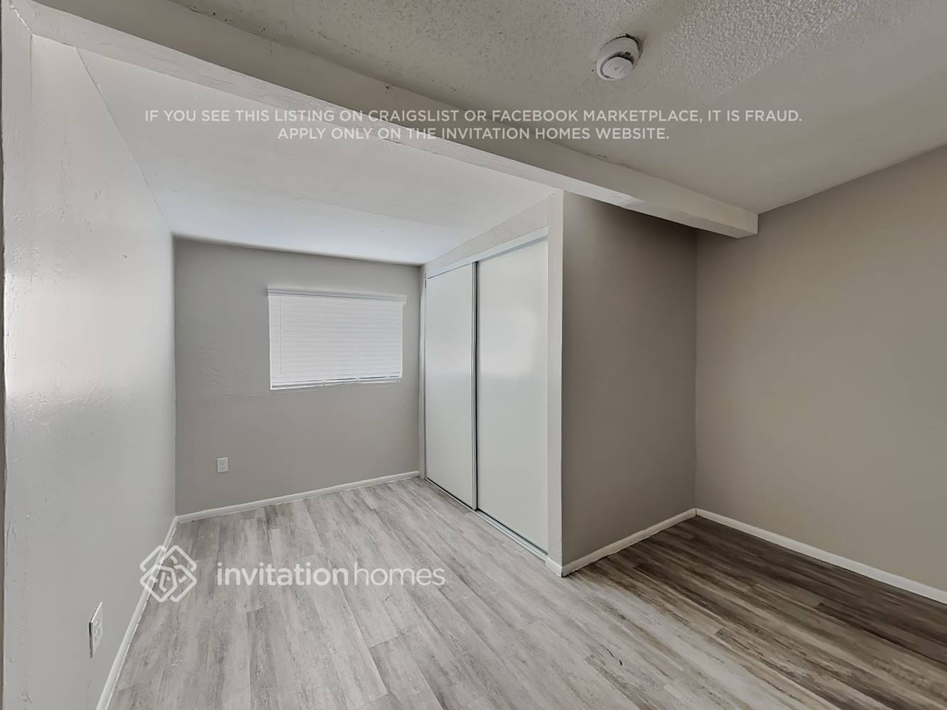 Building Photo - 3114 W Charter Oak Rd