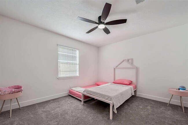 Building Photo - 13902 Wickersham Ln