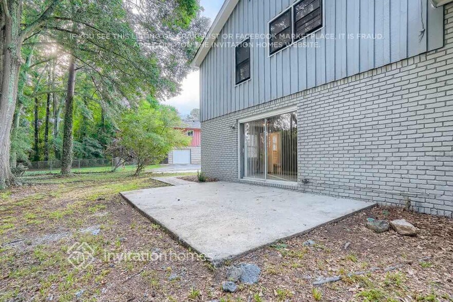 Building Photo - 2360 Sandgate Rd SW