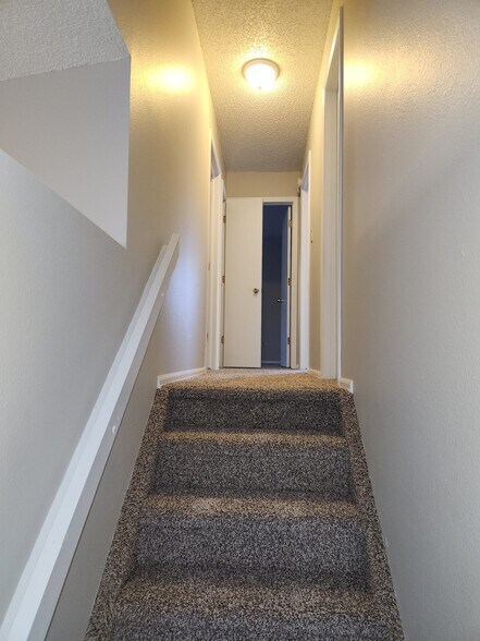 Building Photo - 6672 Fredrick Dr