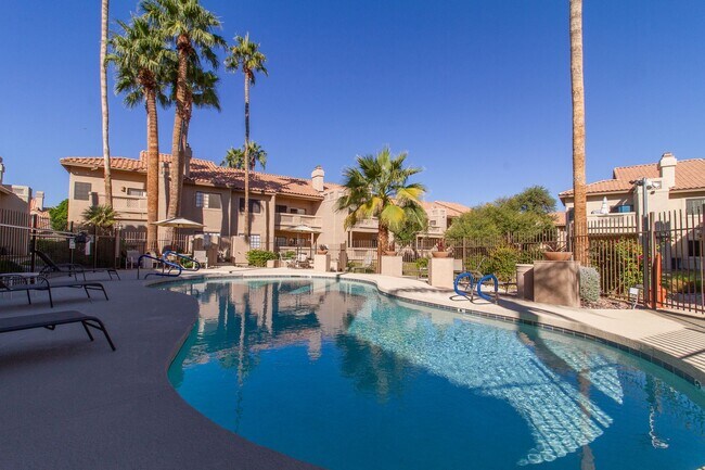 Building Photo - **Charming 2 Bedroom Condo for Rent at Park Centre**