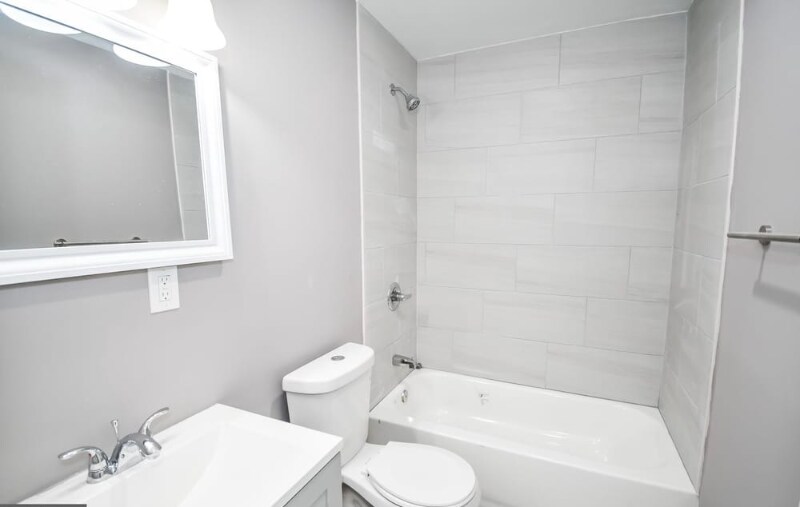 Building Photo - 449 S Augusta Ave