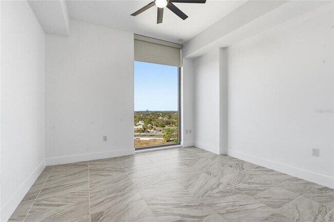 Building Photo - 777 3rd Ave N