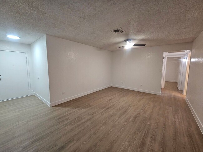 Building Photo - 4532 E Caballero Cir