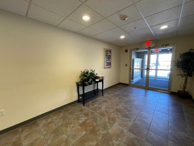 Building Photo - 20 Sentinel Court