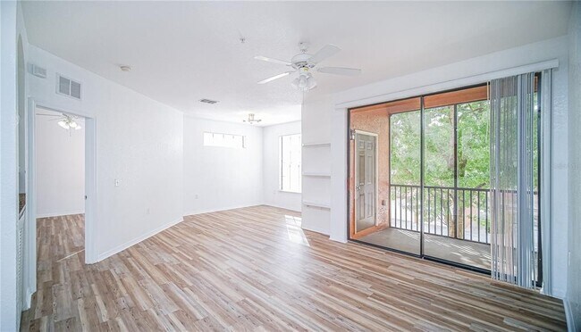 Building Photo - 6149 Metrowest Blvd