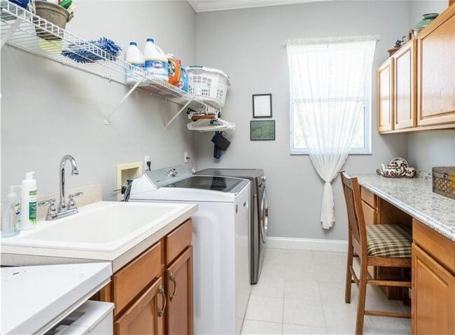 Building Photo - 4541 NW 76th Ct