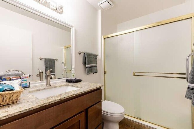 Building Photo - 10545 W Coggins Dr