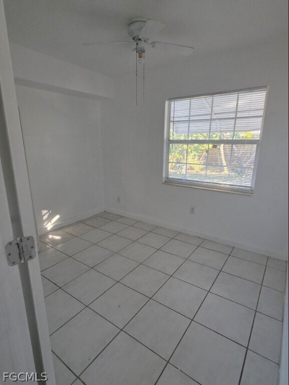 Building Photo - 204 E Bougainvillea Rd