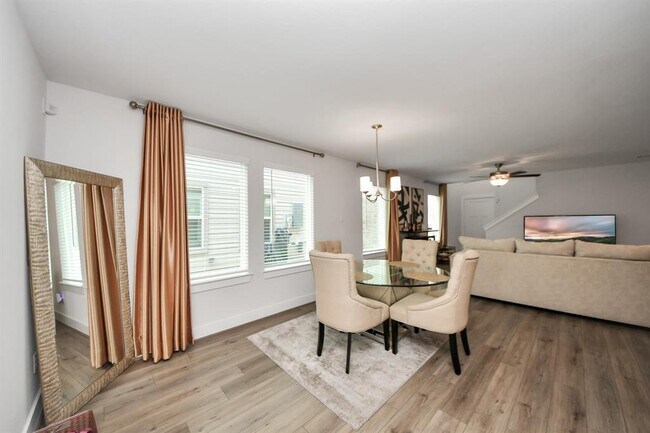 Building Photo - 7014 Cedar Breeze Ct