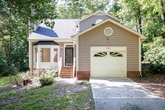 Building Photo - Four Bedroom Home!