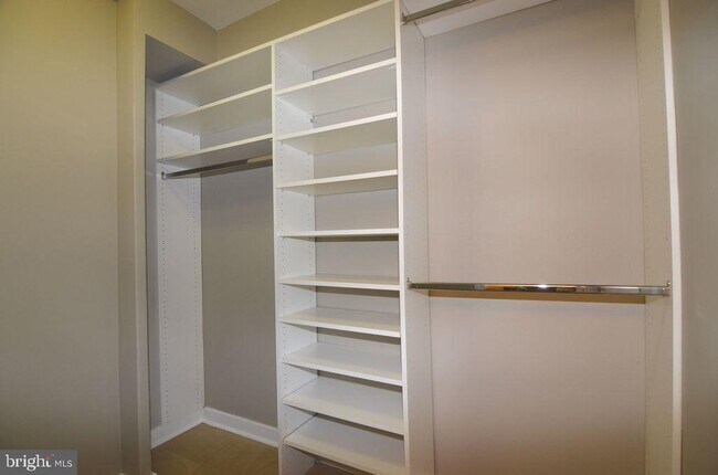 Building Photo - 1101 3rd St SW