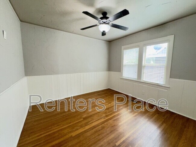 Building Photo - 4131 S Madison Pl