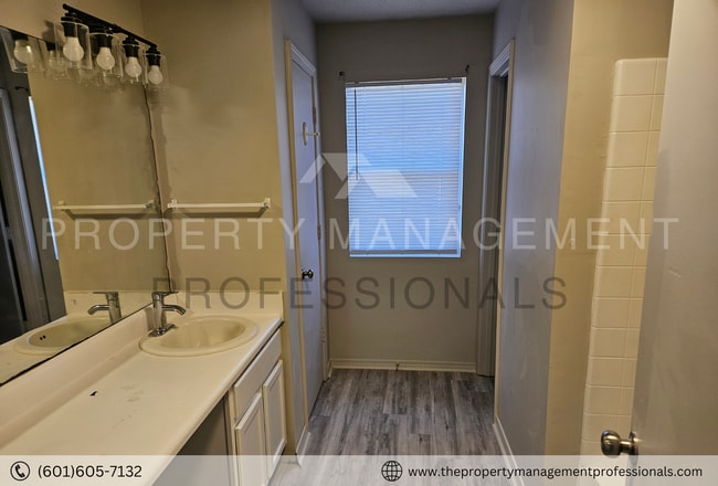 Building Photo - Renewed and ready to be a home!