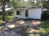Building Photo - 4475 Vern Cove