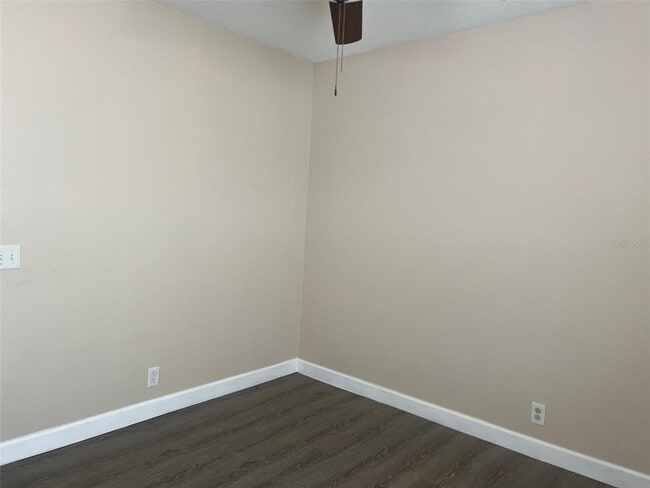 Building Photo - 2031 Searay Shore Dr