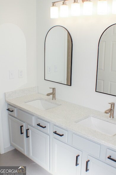 Building Photo - 1060 Grace Dr