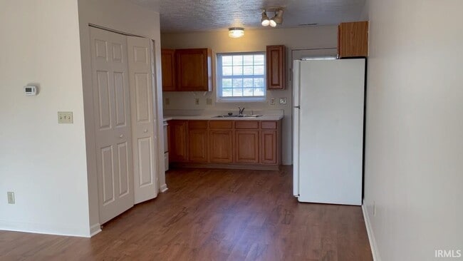 Building Photo - 5243 Raubs Ln