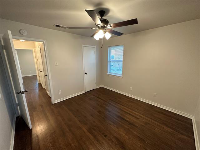 Building Photo - 2322 Meadow Ln