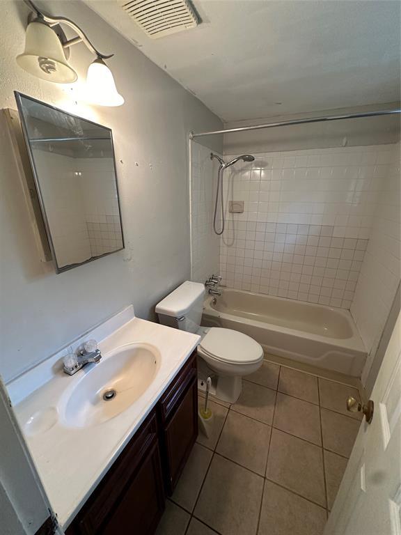 Building Photo - 32 Farrell St