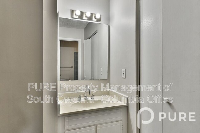 Building Photo - 2068 Watermark Pl