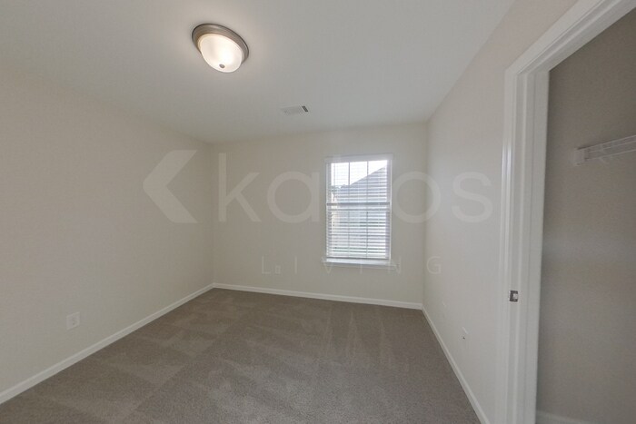 Building Photo - 1595 Fitzpatrick Rd