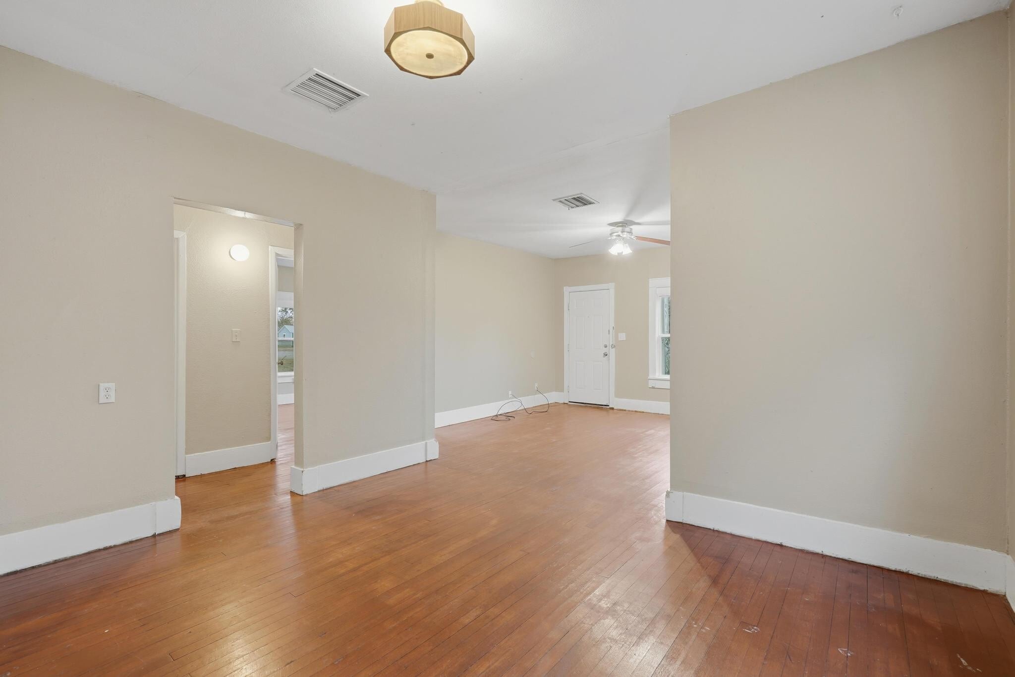 Building Photo - 1341 Hickory St