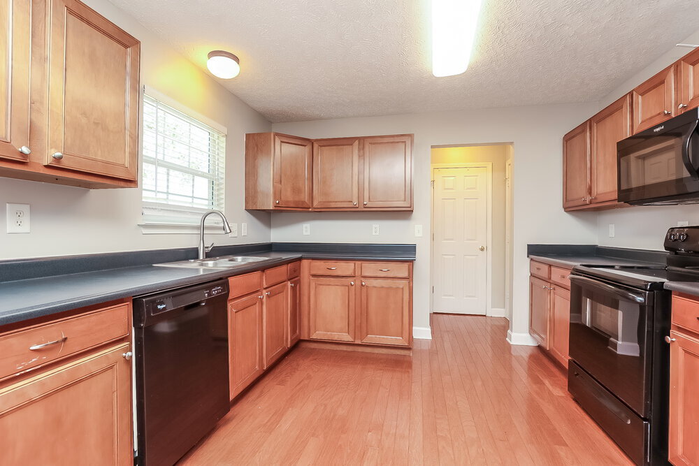 Building Photo - 1000 Lowrey Pl