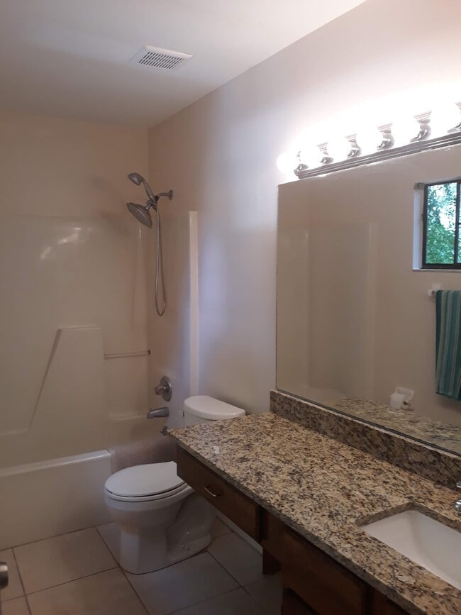 Granite countertop - 856 SW 57th Ter