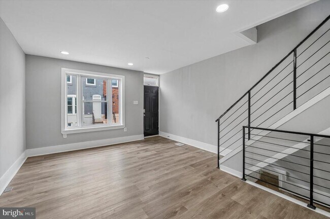 Building Photo - 1512 S Bailey St