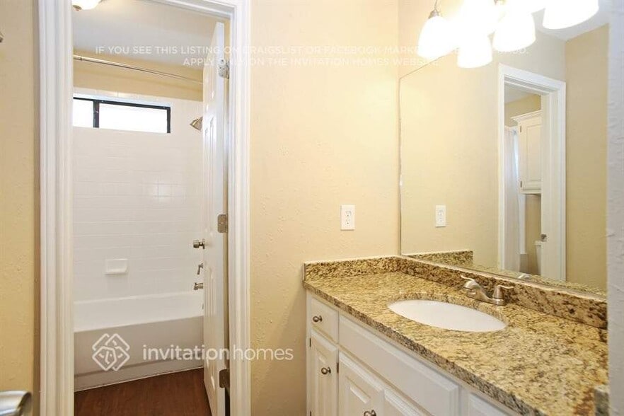 Building Photo - 8809 Clearlake Dr