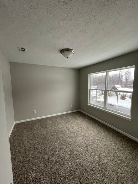 Building Photo - 3470 Magnolia Ln