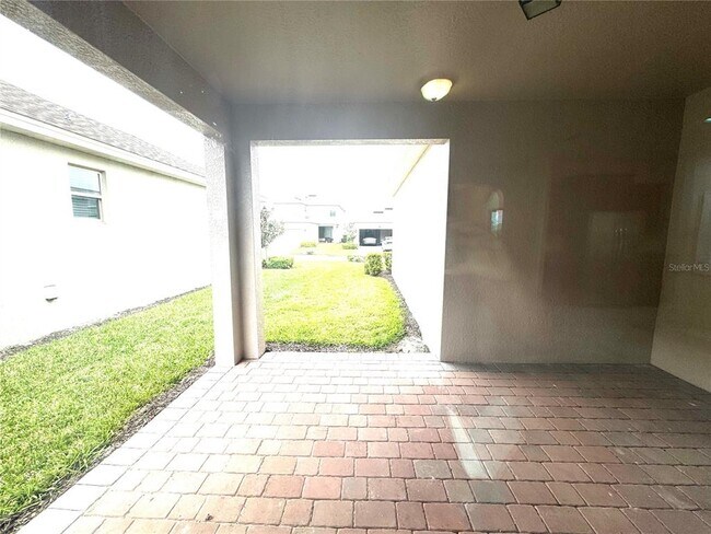 Building Photo - 10242 Sand Cay Dr