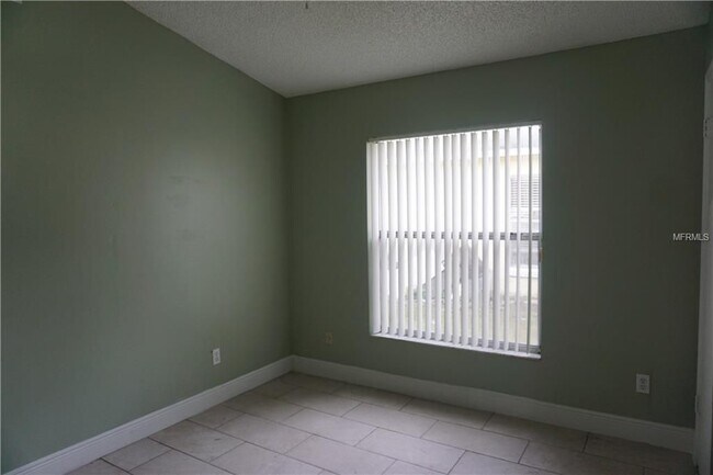 Building Photo - 7139 Edgewater Shores Ct