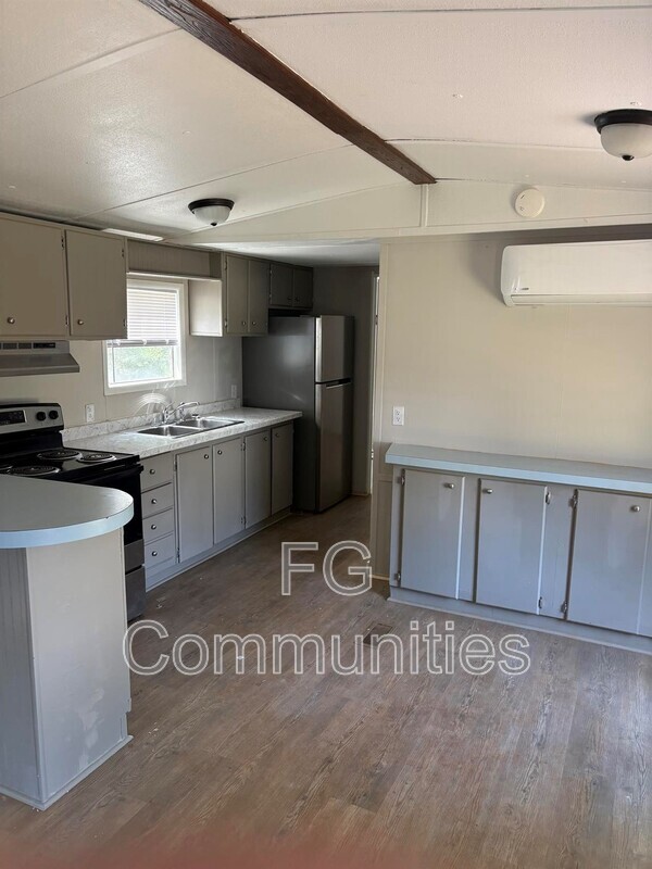Building Photo - 1754 Zion Rd