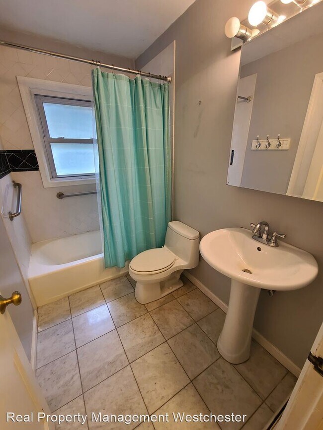 Building Photo - 4 br, 2 bath House - 1 Washington Avenue