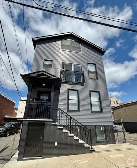 Building Photo - 106 Jersey St