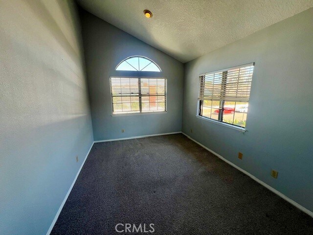 Building Photo - 2 Bloomdale